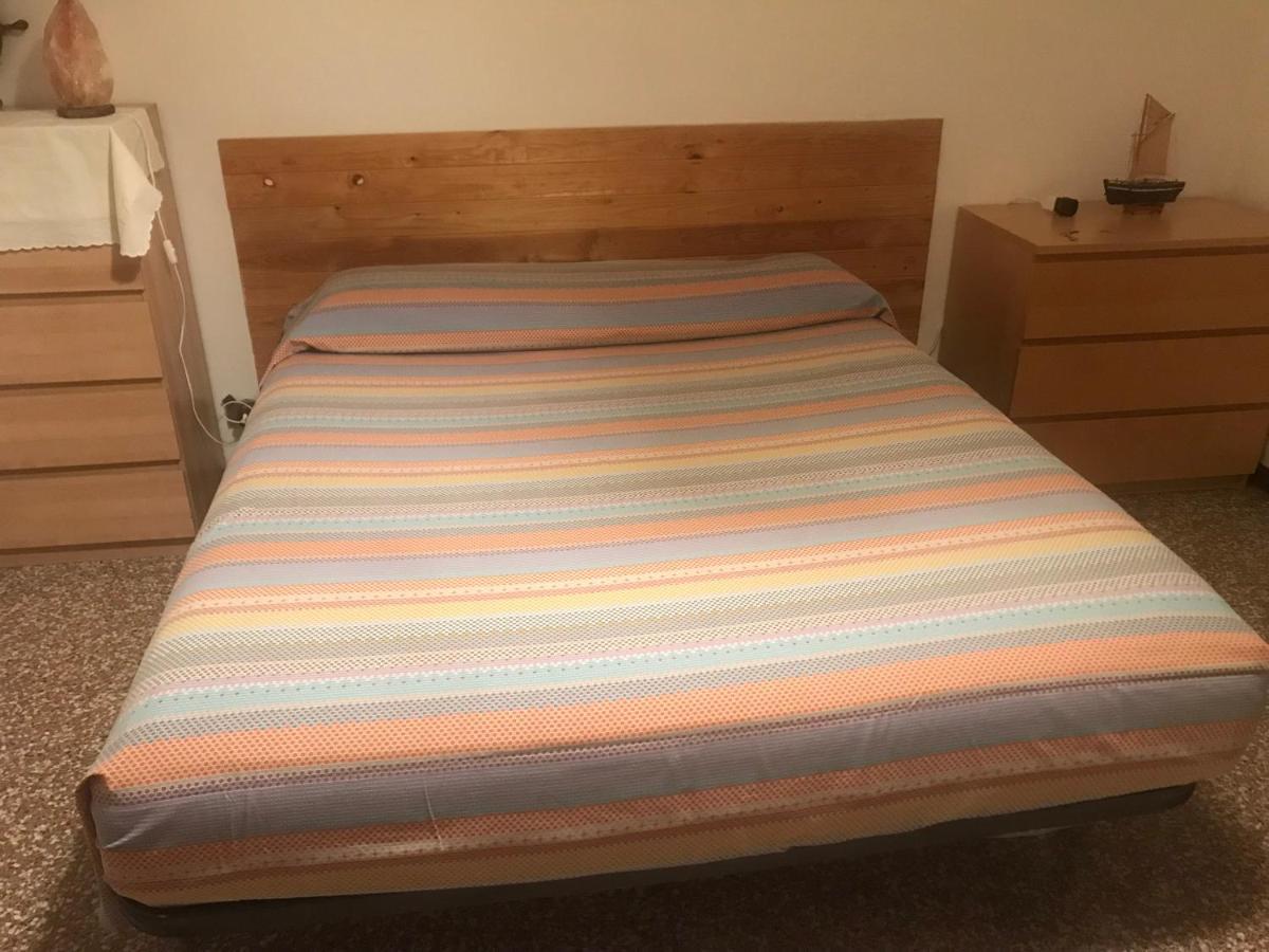 Appartamento 4 Posti Letto In Zona Tranquilla E Ben Servita, Un Matrimoniale E Un Divano Letto Matrimoniale Facebook Massimo Bobo Aquili Болонья Екстер'єр фото